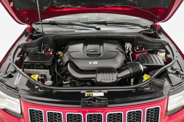 Photo of 2015 Deep Cherry Red Crystal Pearlcoat Jeep Grand Cherokee