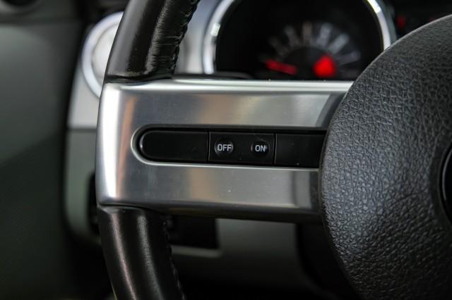 Photo of 2007 Vista Blue Metallic Ford Mustang