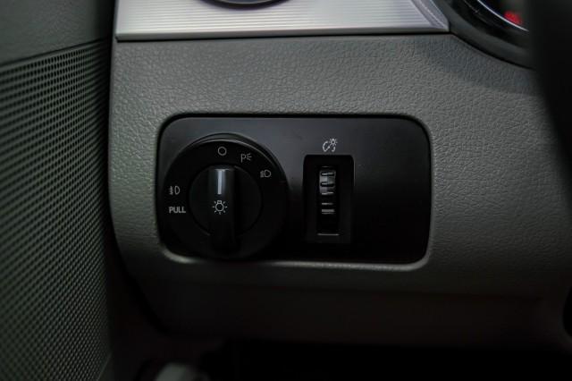 Photo of 2007 Vista Blue Metallic Ford Mustang
