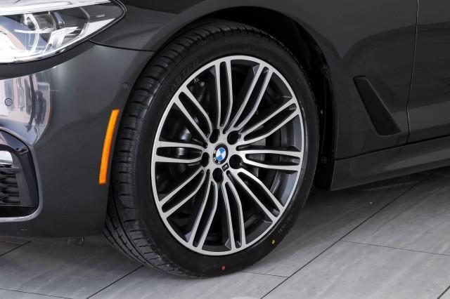 Photo of 2018 Dark Graphite Metallic BMW 540