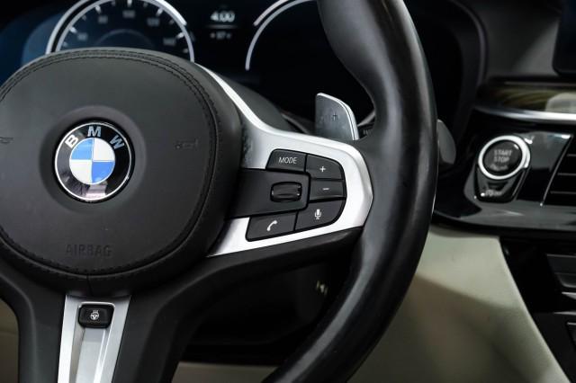 Photo of 2018 Dark Graphite Metallic BMW 540