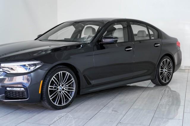 Photo of 2018 Dark Graphite Metallic BMW 540