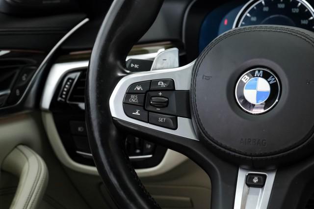 Photo of 2018 Dark Graphite Metallic BMW 540
