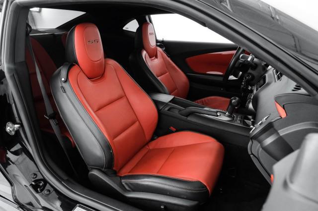 Photo of 2010 Black Chevrolet Camaro