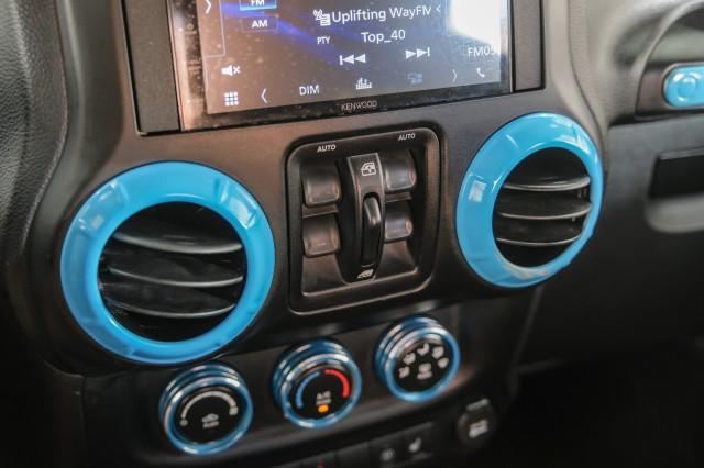 Photo of 2014 Billet Metallic Clearcoat Jeep Wrangler Unlimited