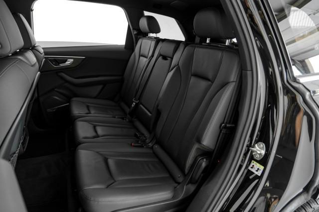 Photo of 2020 Night Black Audi Q7