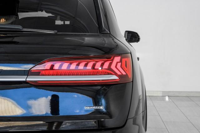 Photo of 2020 Night Black Audi Q7