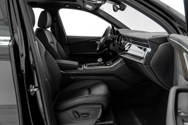 Photo of 2020 Night Black Audi Q7