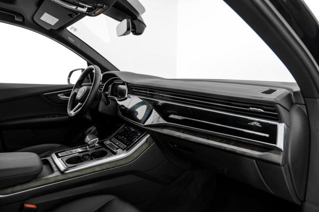 Photo of 2020 Night Black Audi Q7