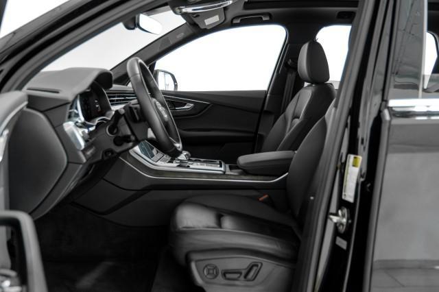 Photo of 2020 Night Black Audi Q7