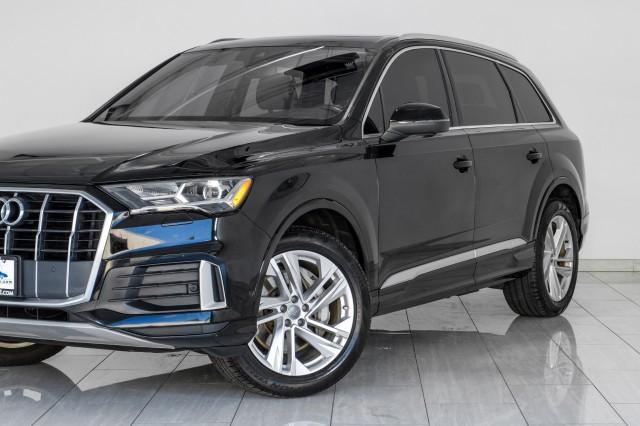 Photo of 2020 Night Black Audi Q7