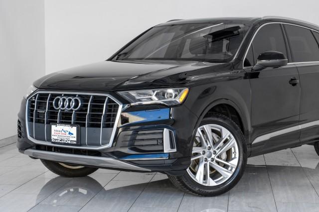 Photo of 2020 Night Black Audi Q7