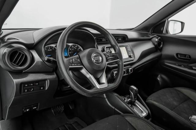 Photo of 2020 Brilliant Silver Metallic Nissan Kicks