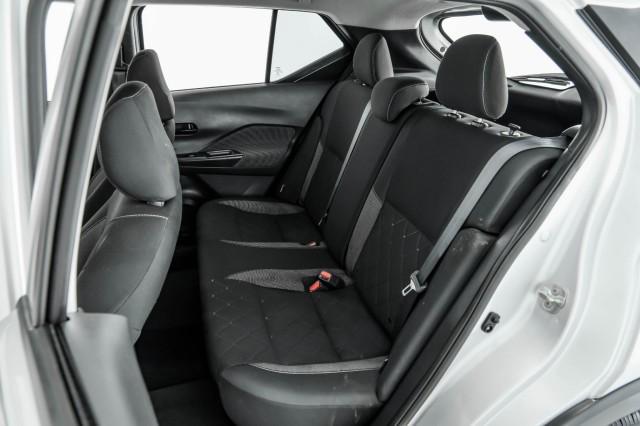 Photo of 2020 Brilliant Silver Metallic Nissan Kicks
