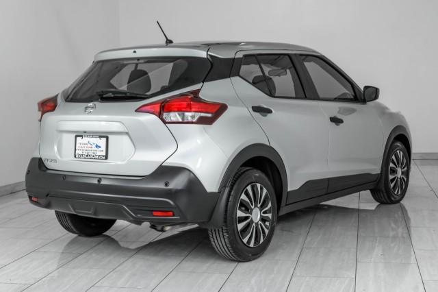 Photo of 2020 Brilliant Silver Metallic Nissan Kicks
