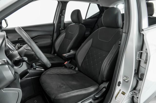 Photo of 2020 Brilliant Silver Metallic Nissan Kicks