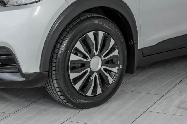 Photo of 2020 Brilliant Silver Metallic Nissan Kicks