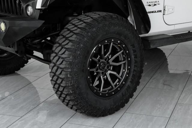 Photo of 2017 Bright White Clearcoat Jeep Wrangler