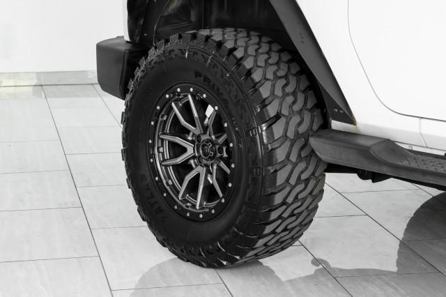 Photo of 2017 Bright White Clearcoat Jeep Wrangler