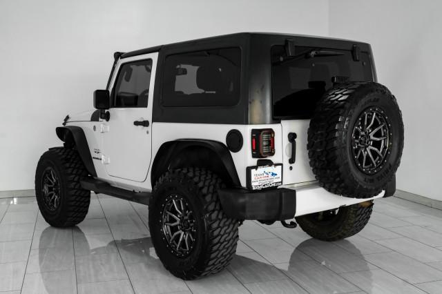 Photo of 2017 Bright White Clearcoat Jeep Wrangler