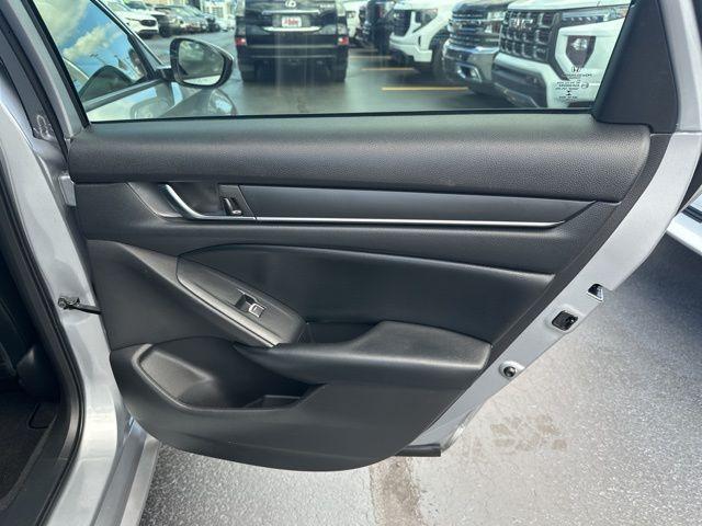Photo of 2018 Lunar Silver Metallic Honda Accord