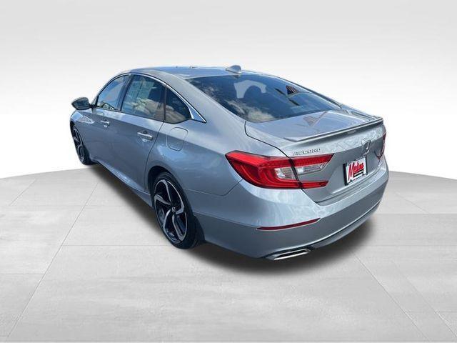 Photo of 2018 Lunar Silver Metallic Honda Accord