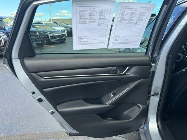 Photo of 2018 Lunar Silver Metallic Honda Accord
