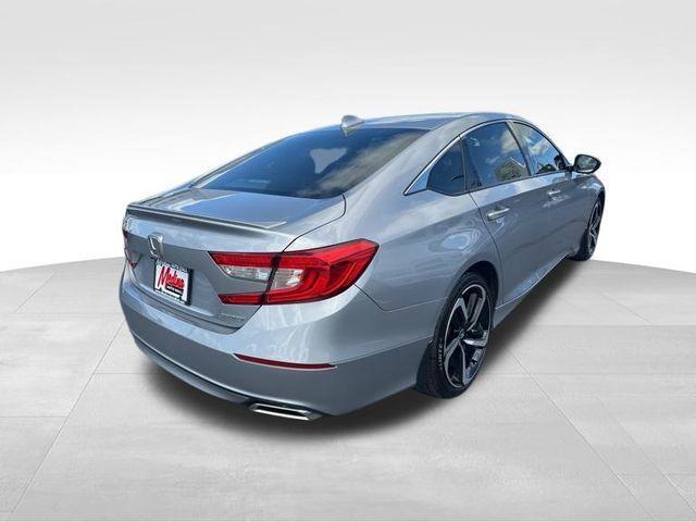 Photo of 2018 Lunar Silver Metallic Honda Accord