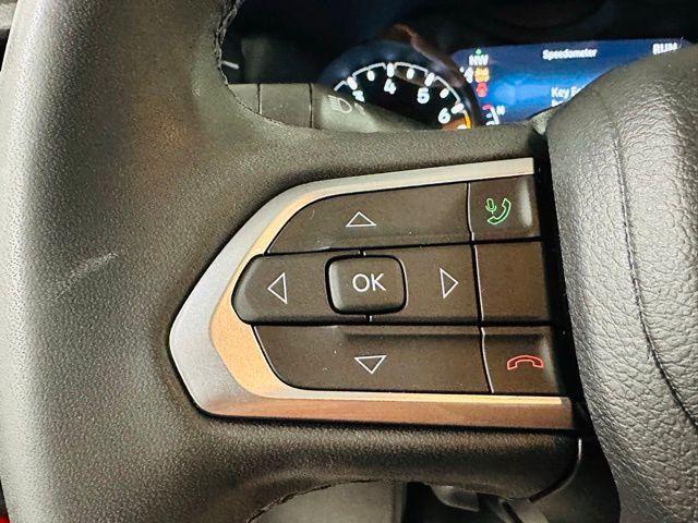 Photo of 2023 Redline Pearlcoat Jeep Compass