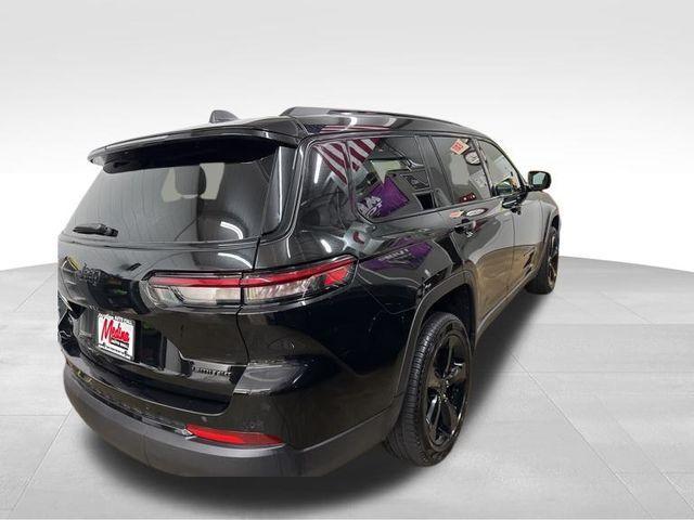 Photo of 2025 Diamond Black Jeep Grand Cherokee L