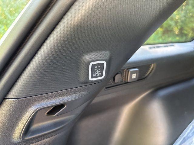 Photo of 2025 Bright White Clearcoat Jeep Grand Cherokee