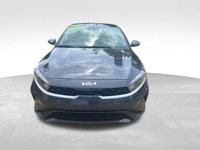 Photo of 2024 Gravity Gray Kia Forte