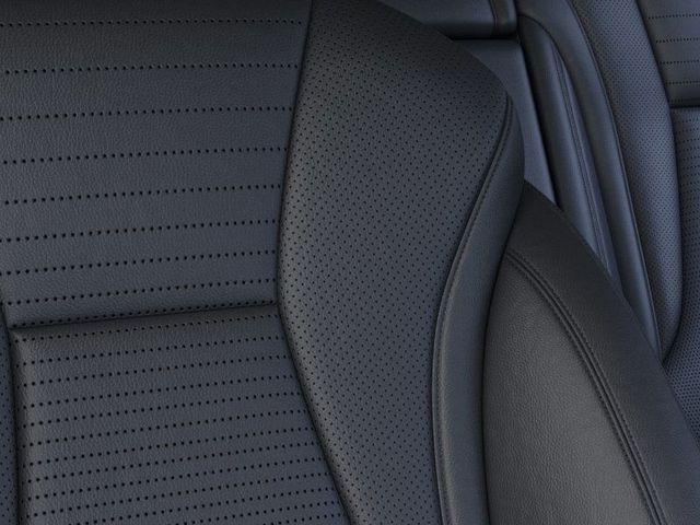 Photo of 2025 Summit White Buick Envision