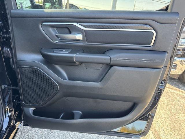 Photo of 2025 Diamond Black RAM 1500