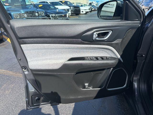 Photo of 2022 Granite Crystal Clearcoat Metallic Jeep Compass