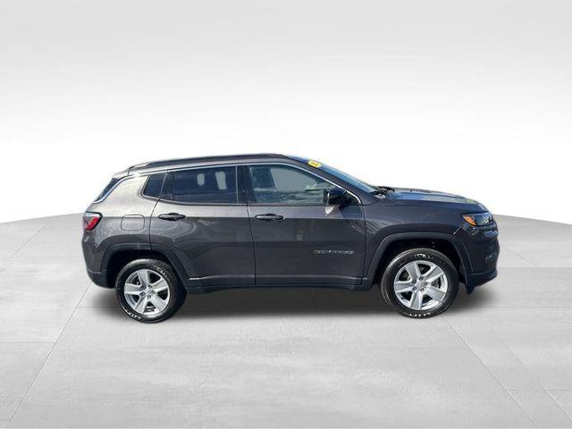 Photo of 2022 Granite Crystal Clearcoat Metallic Jeep Compass