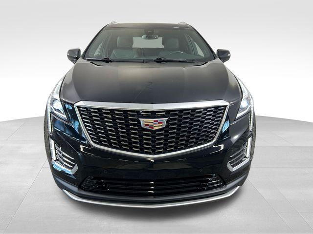 Photo of 2023 Stellar Black Metallic Cadillac XT5