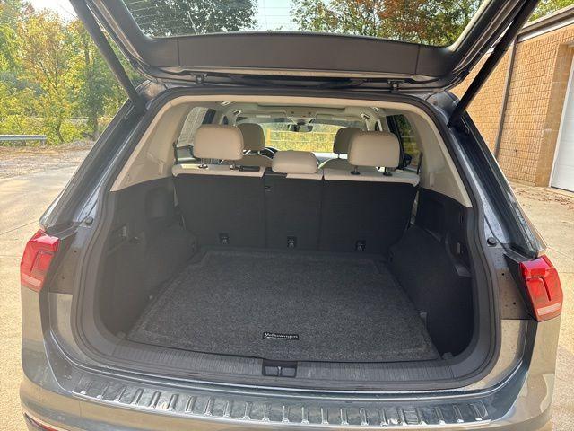 Photo of 2021 Platinum Gray Metallic Volkswagen Tiguan