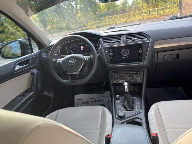 Photo of 2021 Platinum Gray Metallic Volkswagen Tiguan