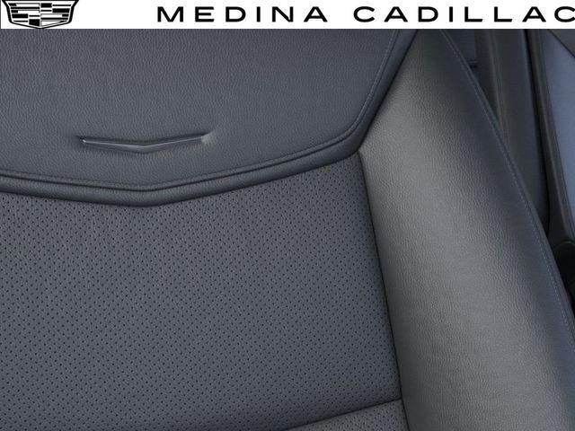 Photo of 2025 Stellar Black Metallic Cadillac XT6