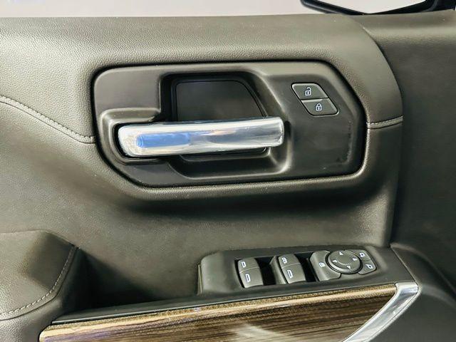 Photo of 2021 Silver Ice Metallic Chevrolet Silverado 1500