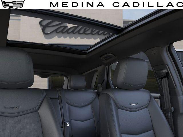 Photo of 2025 Stellar Black Metallic Cadillac XT5