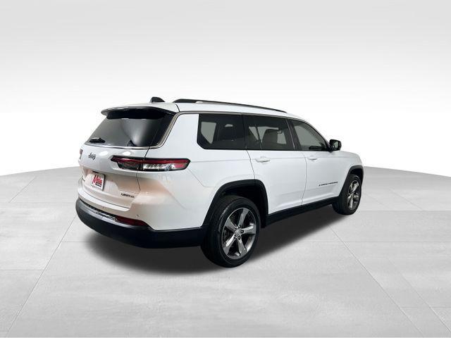 Photo of 2022 Bright White Clearcoat Jeep Grand Cherokee L