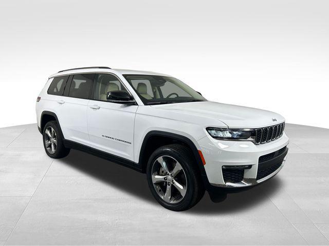 Photo of 2022 Bright White Clearcoat Jeep Grand Cherokee L