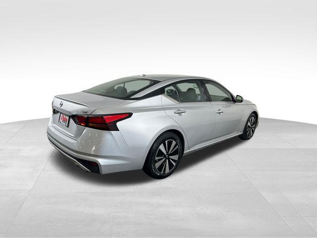 Photo of 2019 Brilliant Silver Metallic Nissan Altima