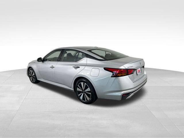 Photo of 2019 Brilliant Silver Metallic Nissan Altima