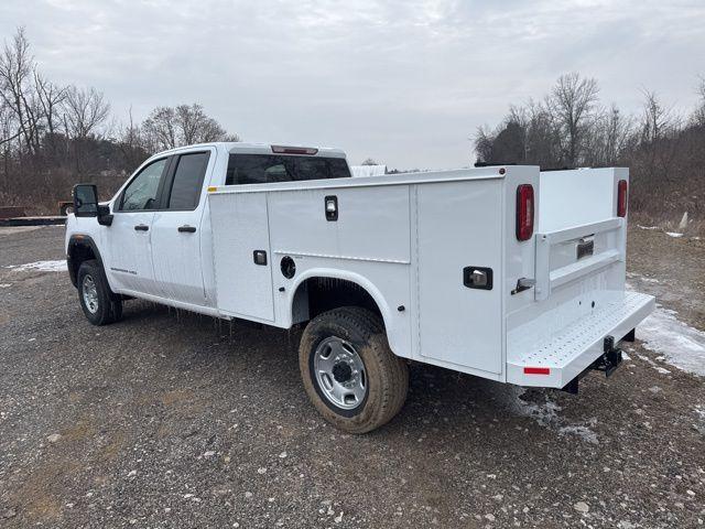 Photo of 2025 Summit White GMC Sierra 2500