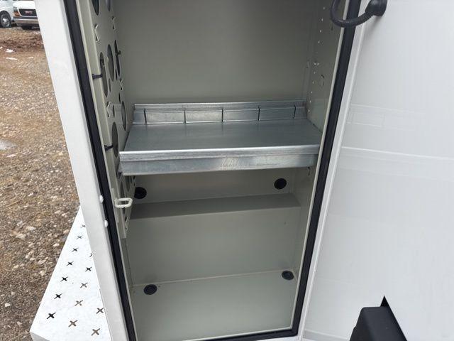 Photo of 2025 Summit White GMC Sierra 2500