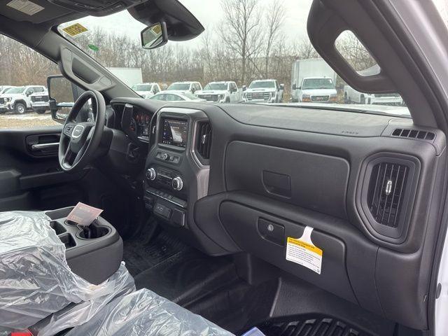 Photo of 2025 Summit White GMC Sierra 2500