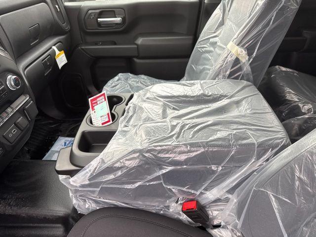 Photo of 2025 Summit White GMC Sierra 2500